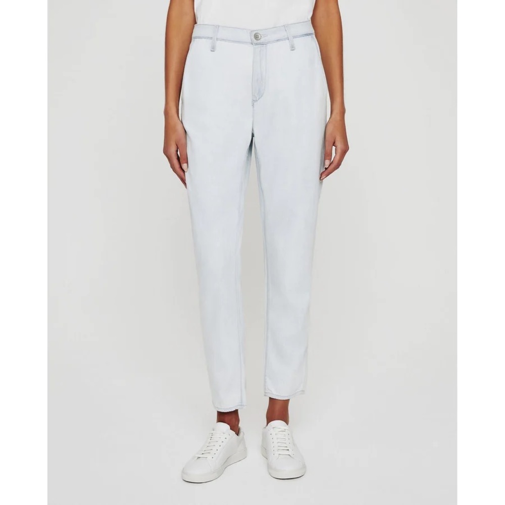 AG NWT The Caden Roxbury Chambray DenimTrouser Hazy Silk Indigo Denim size 27